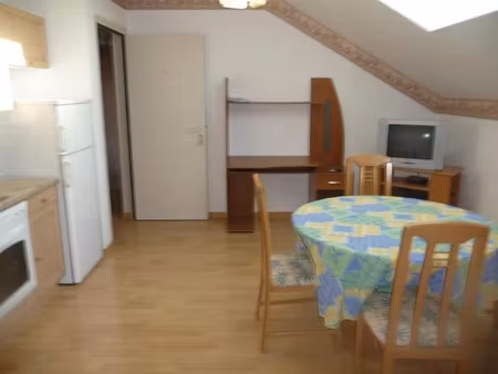 location meublée appartement 2 pièces 40 m² à giffaumont-champaubert (51290)  530 €