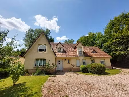 maison de 226 m² à canaples