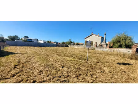 vente terrain constructible la plaine  27 000€ maine-et-loire pays de la loire n°
