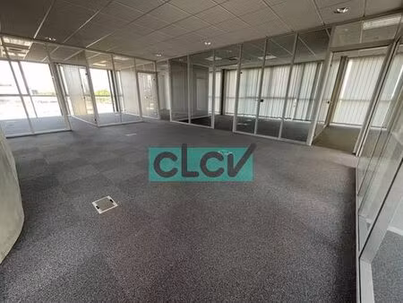 bureau prestigieux de 267 m2 en location - bron  auvergne-rhône-alpes