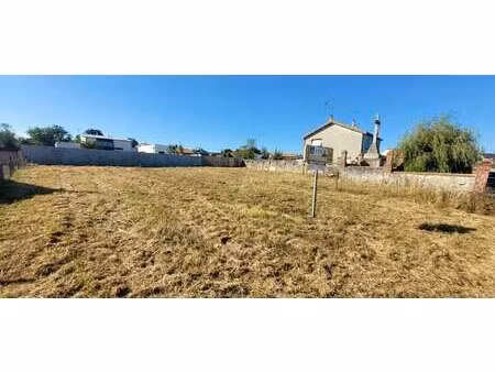 vente terrain à la plaine (49360) : à vendre / la plaine