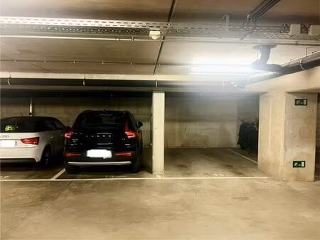 2 emplacements de parkings à vendre !