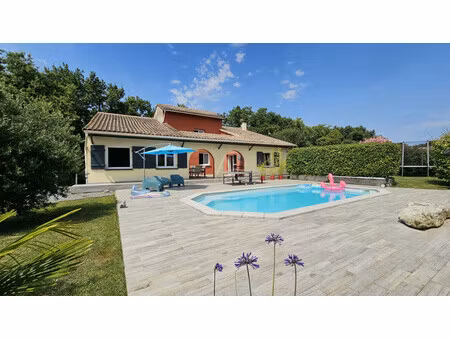 vente maison saint andre de cubzac  188m² 7 pièces 420 000€ avec piscine
