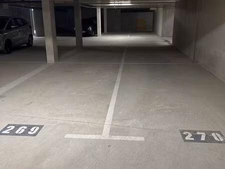 place de parking en sous sol