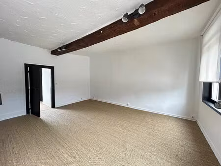 location appartement 2 pièces 30 m² à le quesnoy (59530)