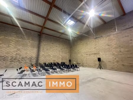 local d'activité 302 m²