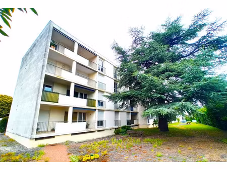 vente appartement 5 pièces 87 m² à cognac (16100)  144 450 €