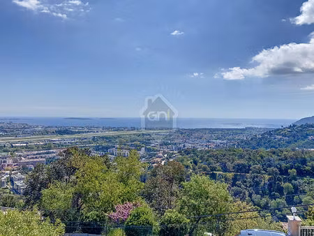 mandelieu un des derniers terrains vue mer !