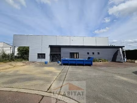 vente commerce 2100 m² muret (31600)