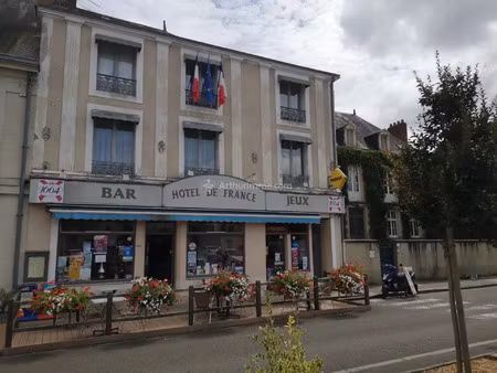 vente commerce 13 pièces 834 m² saint-calais (72120)