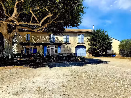vente maison 9 pièces 284 m² eyragues (13630)