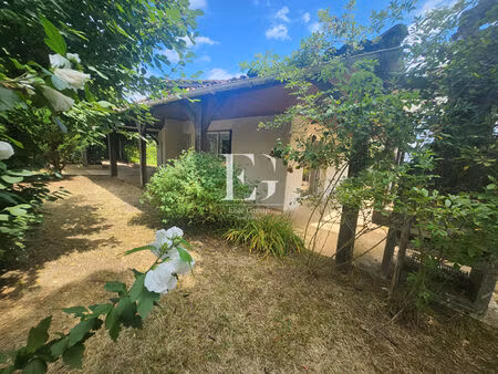 a vendre maison de plain pied à monplaisant- 5 pieces - 102 m2