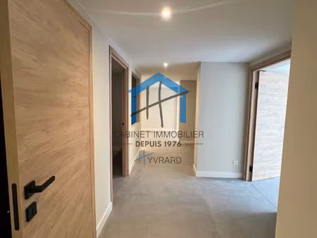 saint chamond - local de 120m2 neuf avec parking