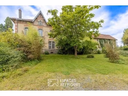 ancien hôtel rénové avec gîtes à deux pas du lac de pierre-percée