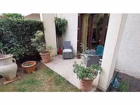 duplex 3 chambres meublé avec terrasse et jardin