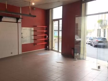 local commercial 150 m² guîtres