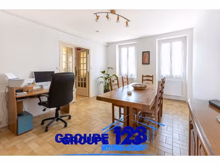 126 m2  3 chambres et 1 bureau  garage