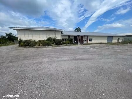 local industriel louer