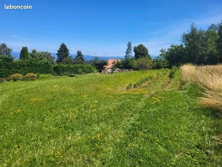 terrain constructible de 2400m²