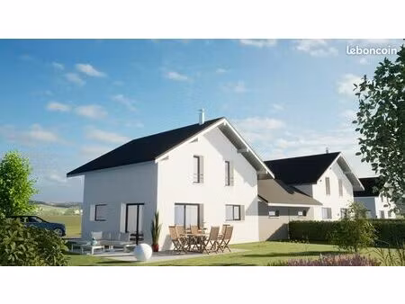 terrain 4 pièces 301 m²