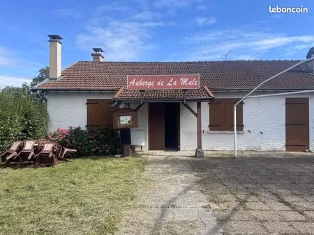 local restaurant 88 m²