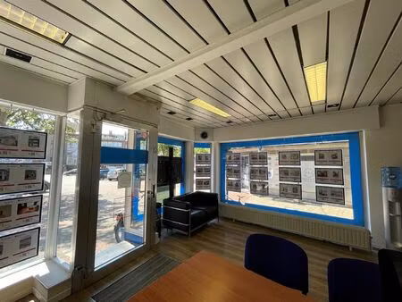 commercieel te huur in boom