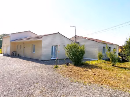 vente maison 5 pièces 145 m² à aumagne (17770)  299 000 €