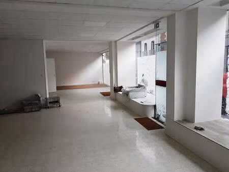 location bureaux et commerces à la guerche-de-bretagne (35130) : à louer / 147m² la guerch