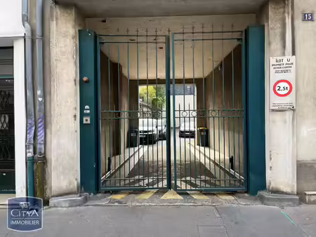parking à louer - tours (37) - 95€