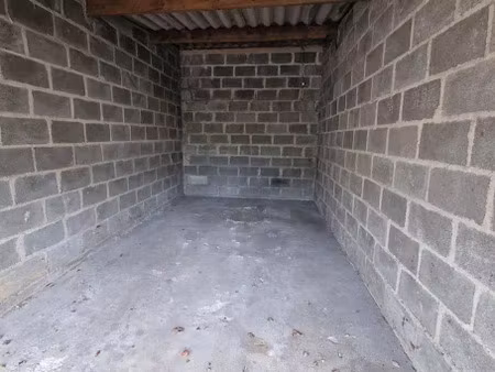 location parking à nevers (58000)  50 €