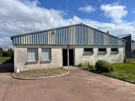 vente locaux professionnels 500 m² à grossoeuvre (27220)  370 000 €