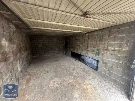 parking à louer 15 m² - fontaine (38) - 89€