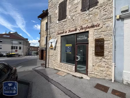 local commercial à louer 53.4 m² - oyonnax (01) - 515€