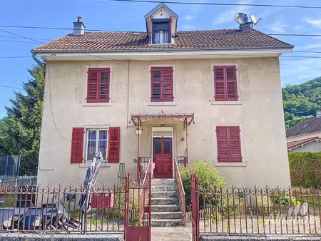 maison sur herimoncourt de 220 m2 sur un terrain 772m2
