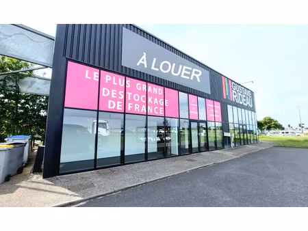 location local commerciale - 200 m2