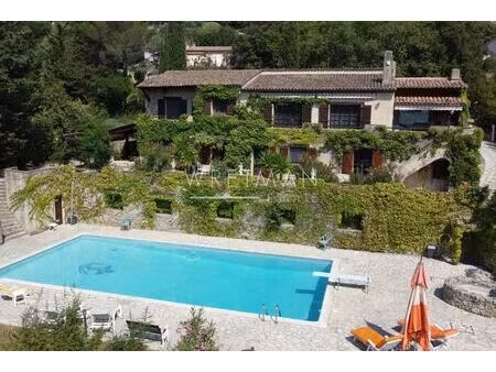 vente maison 7 pièces 220 m² montauroux (83440)