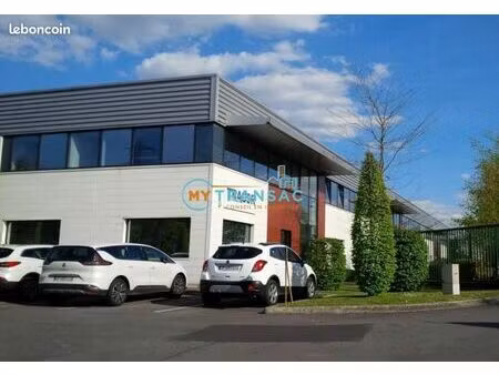 local bureaux 717 m²