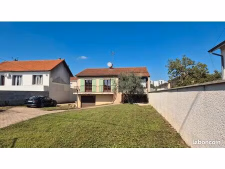 maison de 146 27 m² - 3/4 chambres sur terrain de 476 m²