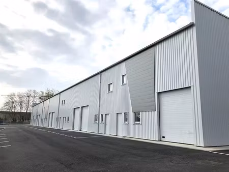 location local d'activités lespinasse 641 m²