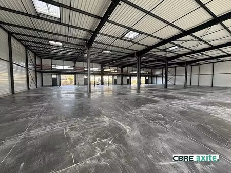 vente local d'activités saint beron 402 m²