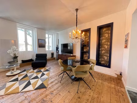 location appartement 2 pièces 52 m² à saintes (17100)