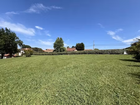 vente terrain 800 m² à villefranque (64990)  256 000 €