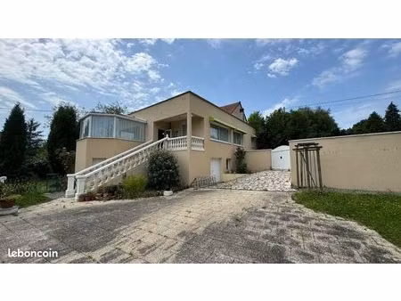 maison 5 pièces 391 m²