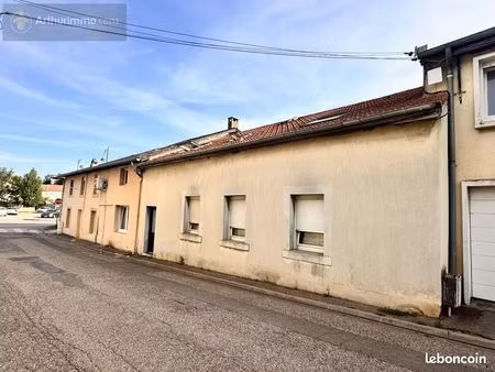 immeuble 114 m² verny