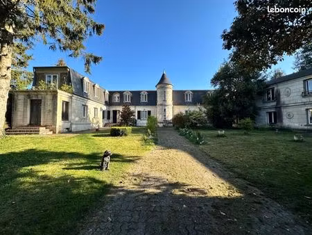 maison 19 pièces 733 m²