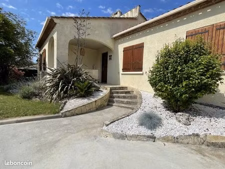 maison 9 pièces 251 m²