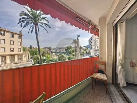 2 pieces ideal profession liberale