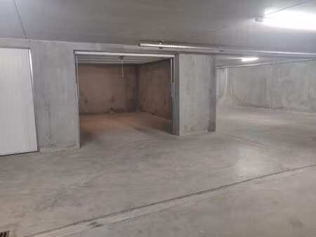 location garage 20 m² à annecy (74000)
