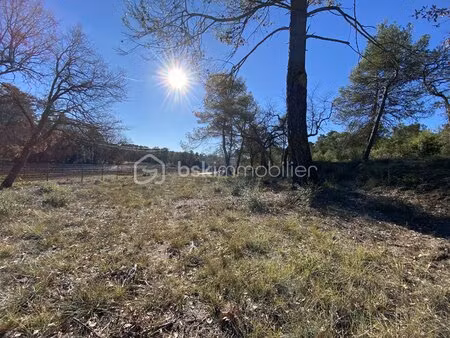 terrain de loisirs de 2 800 m² à aix-en-provence