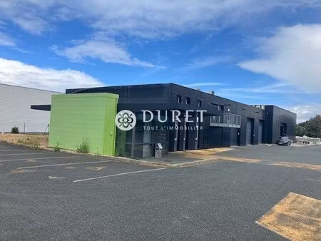 location local commercial